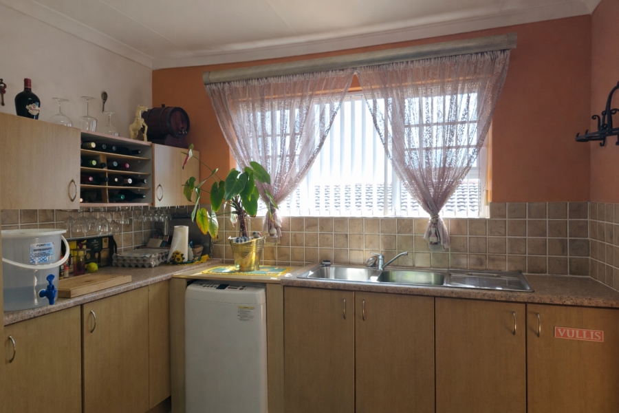 3 Bedroom Property for Sale in Wavecrest Eastern Cape